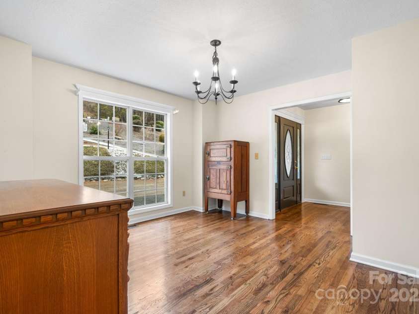 892 Plantation Drive, Marion, NC 28752.  MLS# CAR4228017, YatesRealty ID 13610. Dining room