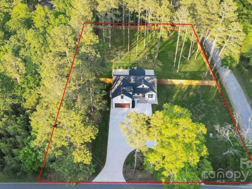 10125 Bethel Church Road, Midland, NC 28107.  MLS# CAR4253990, YatesRealty ID 13611. 