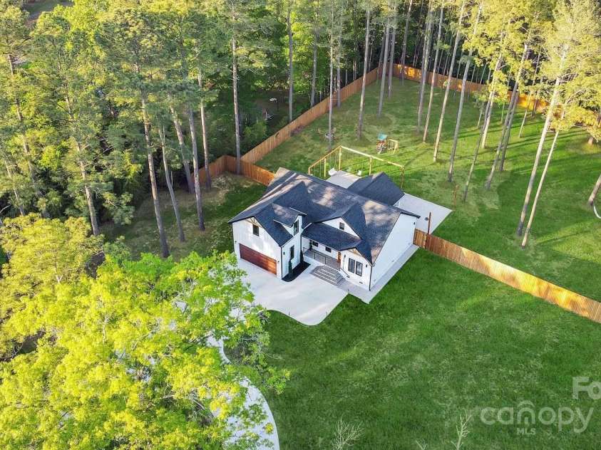 10125 Bethel Church Road, Midland, NC 28107.  MLS# CAR4253990, YatesRealty ID 13611. 