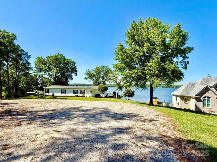 37 Suede Lane, Ridgeway, SC 29130.  MLS# CAR4249636, YatesRealty ID 13612. 