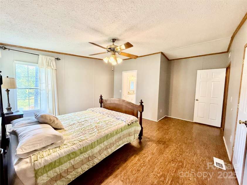 37 Suede Lane, Ridgeway, SC 29130.  MLS# CAR4249636, YatesRealty ID 13612. 