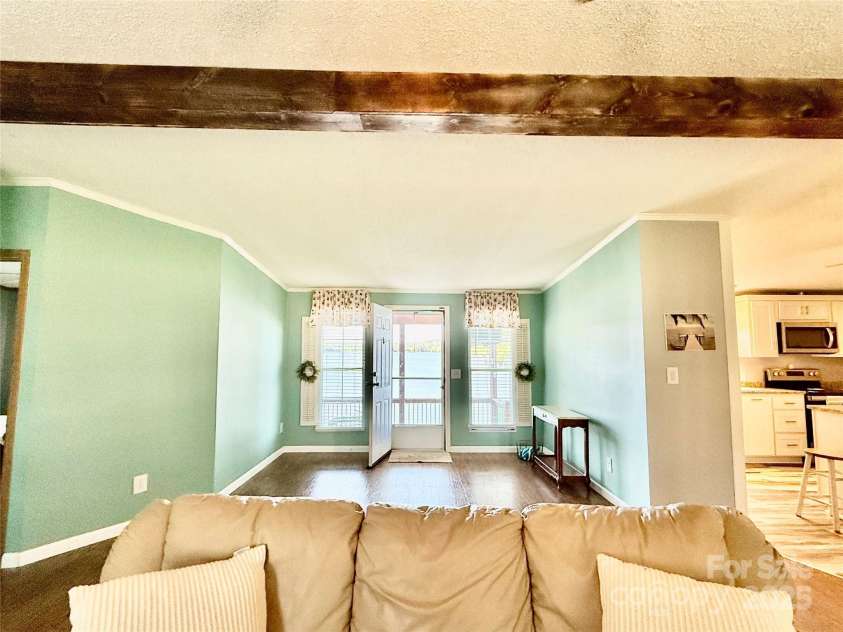 37 Suede Lane, Ridgeway, SC 29130.  MLS# CAR4249636, YatesRealty ID 13612. 