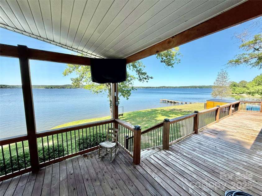 37 Suede Lane, Ridgeway, SC 29130.  MLS# CAR4249636, YatesRealty ID 13612. 