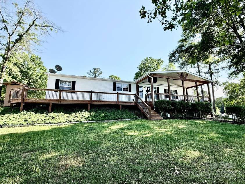 37 Suede Lane, Ridgeway, SC 29130.  MLS# CAR4249636, YatesRealty ID 13612. 