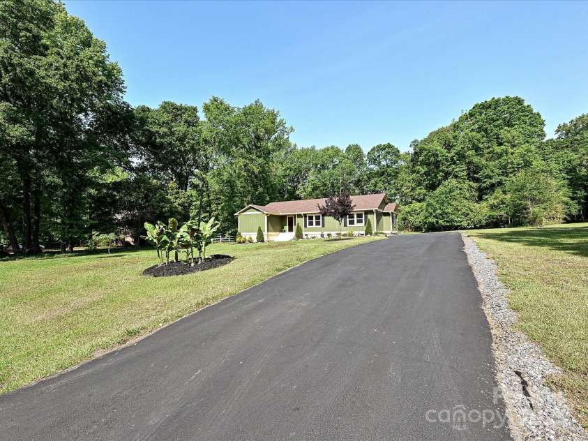 9565 Man O War Road, Indian Land, SC 29707.  MLS# CAR4253660, YatesRealty ID 13613. 