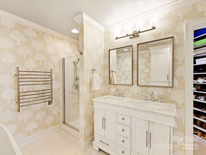 4407 Coventry Row Court, Charlotte, NC 28270.  MLS# CAR4244073, YatesRealty ID 13615. Primary bath view 2