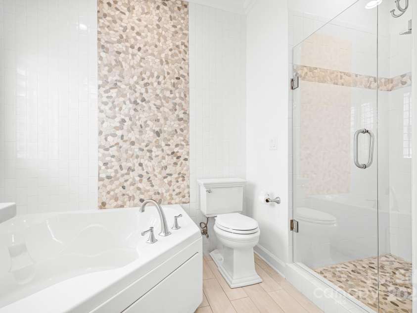 17408 Summer Place Drive, Cornelius, NC 28031.  MLS# CAR4247461, YatesRealty ID 13616. 