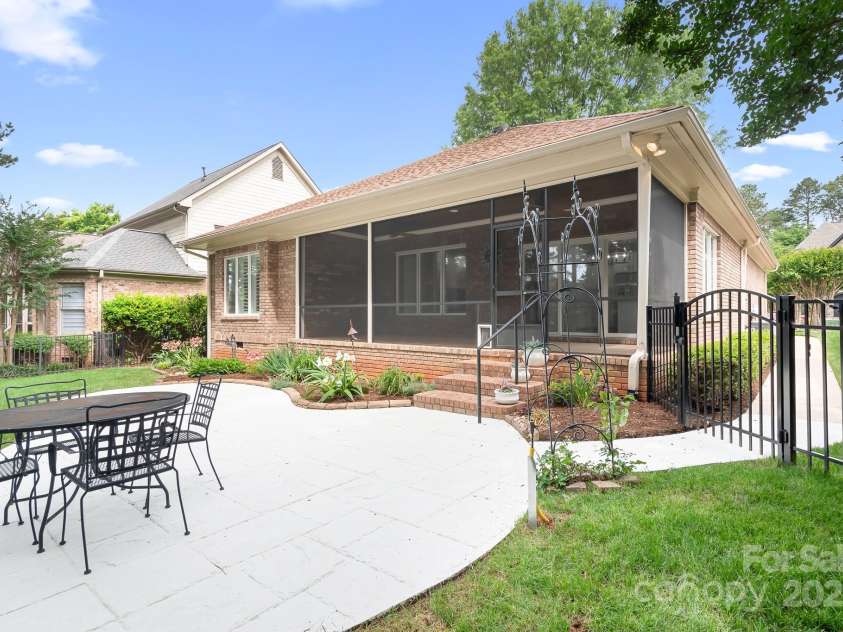 17408 Summer Place Drive, Cornelius, NC 28031.  MLS# CAR4247461, YatesRealty ID 13616. 