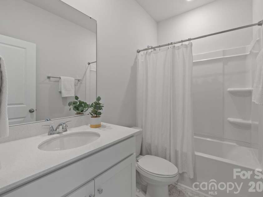 243 Ella Claire Drive, York, SC 29745.  MLS# CAR4358356, YatesRealty ID 13616. 
