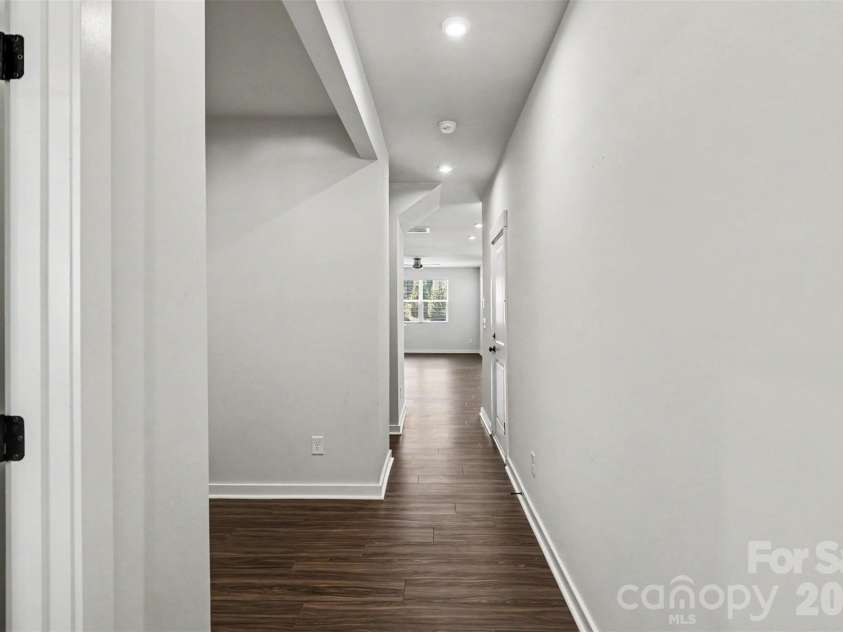 9521 Munsing Drive, Charlotte, NC 28269.  MLS# CAR4390189, YatesRealty ID 13617. 