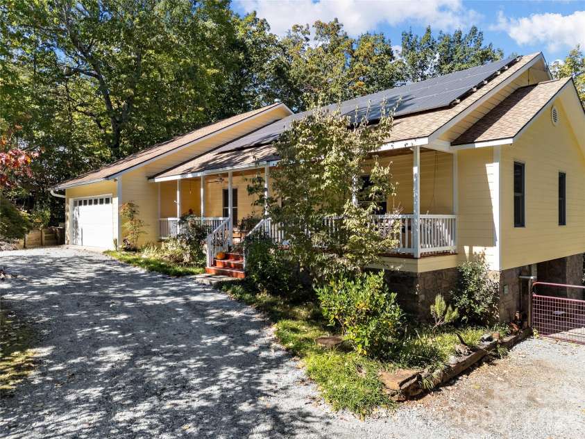 160 Caledonia Road, Landrum, SC 29356.  MLS# CAR4314636, YatesRealty ID 13619. 