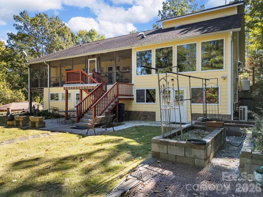 160 Caledonia Road, Landrum, SC 29356.  MLS# CAR4314636, YatesRealty ID 13619. Back yard is fenced in