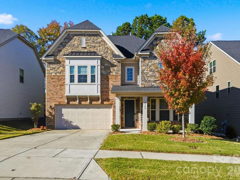 4325 Hunton Dale Road, Concord, NC 28027.  MLS# CAR4319441, YatesRealty ID 13621. 