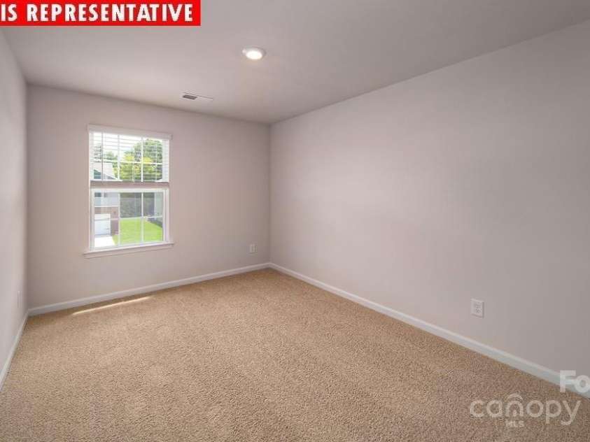 11217 Cardinal Creek Avenue, Charlotte, NC 28215.  MLS# CAR4228195, YatesRealty ID 13622. 