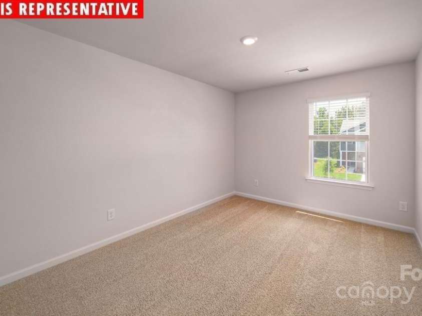 11217 Cardinal Creek Avenue, Charlotte, NC 28215.  MLS# CAR4228195, YatesRealty ID 13622. 