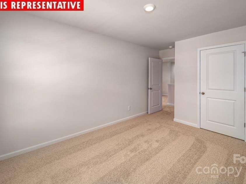 11217 Cardinal Creek Avenue, Charlotte, NC 28215.  MLS# CAR4228195, YatesRealty ID 13622. 