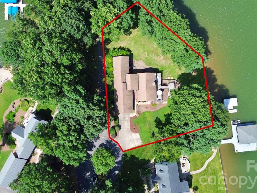 160 Quail Hollow Drive, Kings Mountain, NC 28086.  MLS# CAR4403412, YatesRealty ID 13625. 