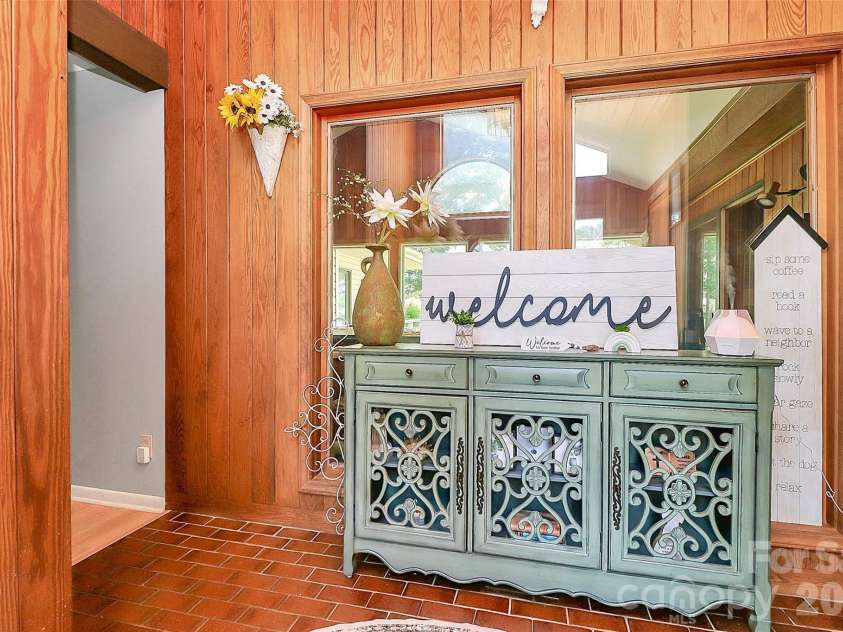 160 Quail Hollow Drive, Kings Mountain, NC 28086.  MLS# CAR4403412, YatesRealty ID 13625. 