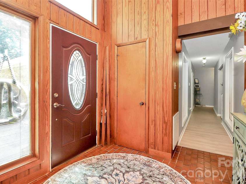 160 Quail Hollow Drive, Kings Mountain, NC 28086.  MLS# CAR4403412, YatesRealty ID 13625. 