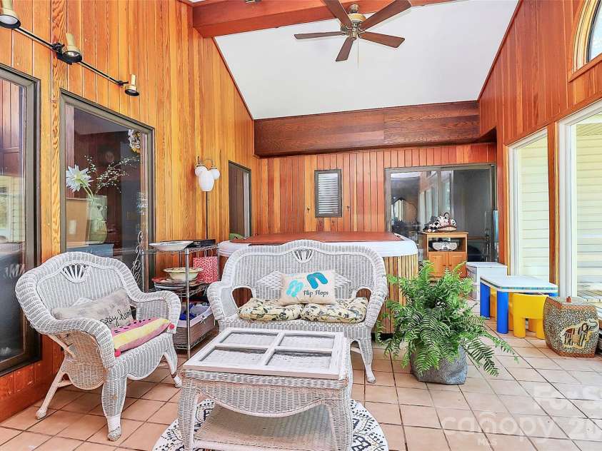 160 Quail Hollow Drive, Kings Mountain, NC 28086.  MLS# CAR4403412, YatesRealty ID 13625. 