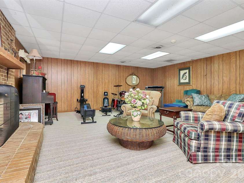 160 Quail Hollow Drive, Kings Mountain, NC 28086.  MLS# CAR4403412, YatesRealty ID 13625. 