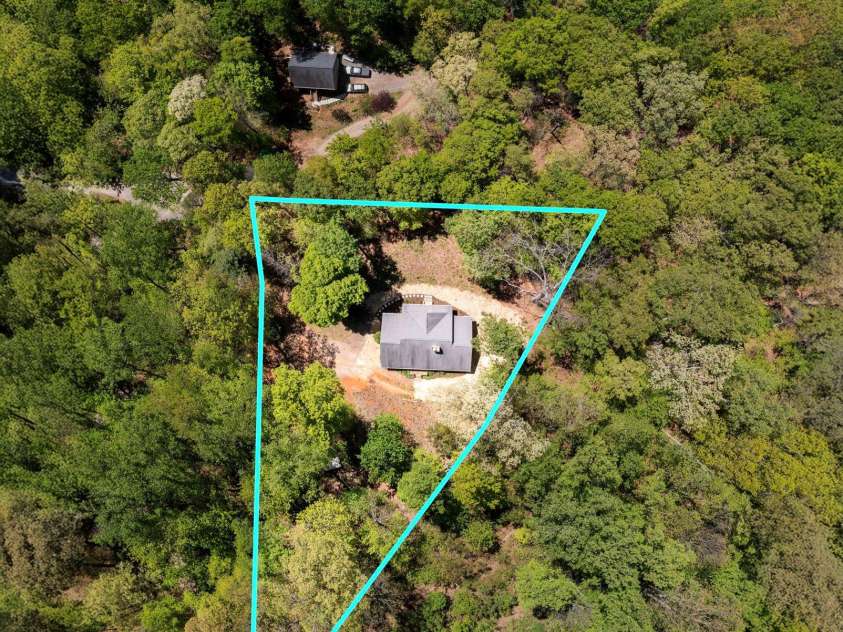 62 Mackenzie Way, Swannanoa, NC 28778.  MLS# CAR4252201, YatesRealty ID 13625. .93 Acre Parcel. Lines are Approximate.