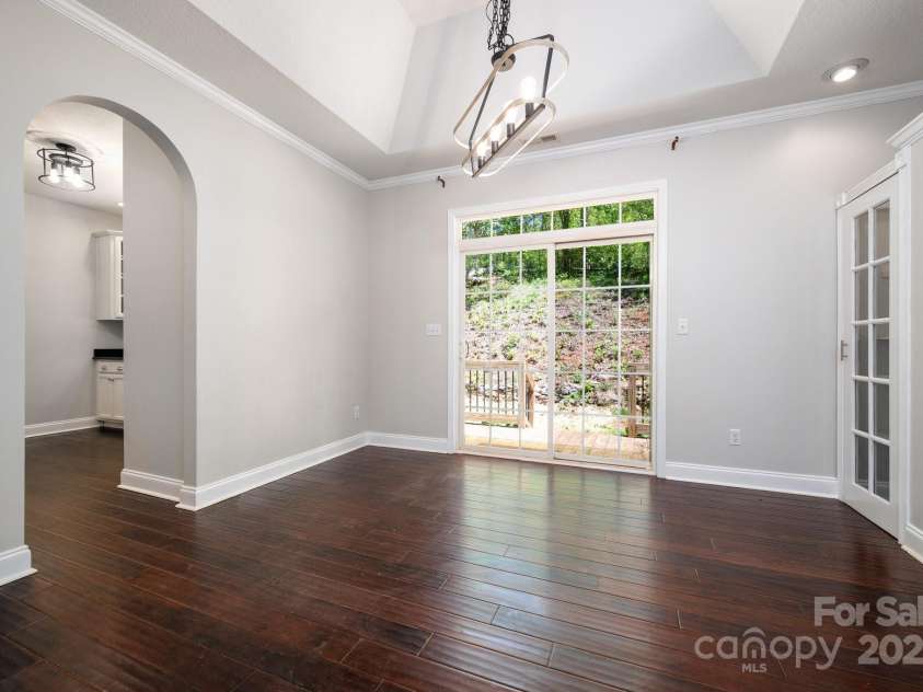 62 Mackenzie Way, Swannanoa, NC 28778.  MLS# CAR4252201, YatesRealty ID 13625. Back Deck Access