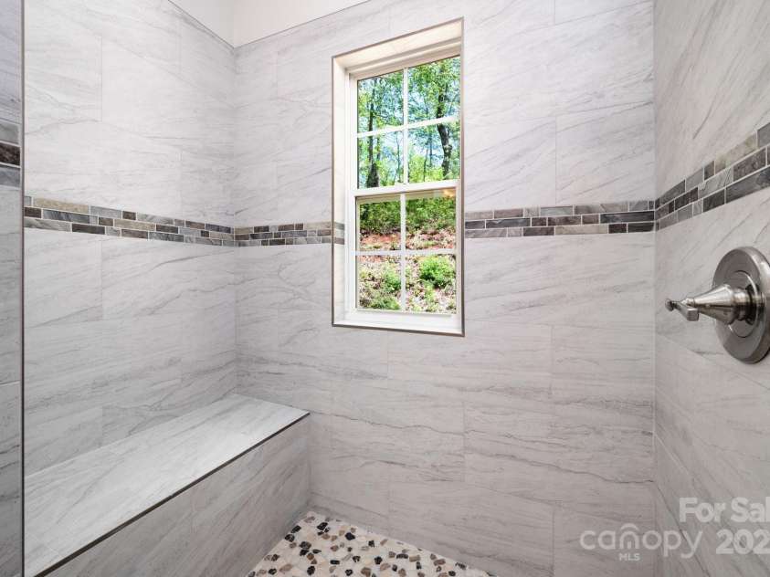 62 Mackenzie Way, Swannanoa, NC 28778.  MLS# CAR4320694, YatesRealty ID 13625. 