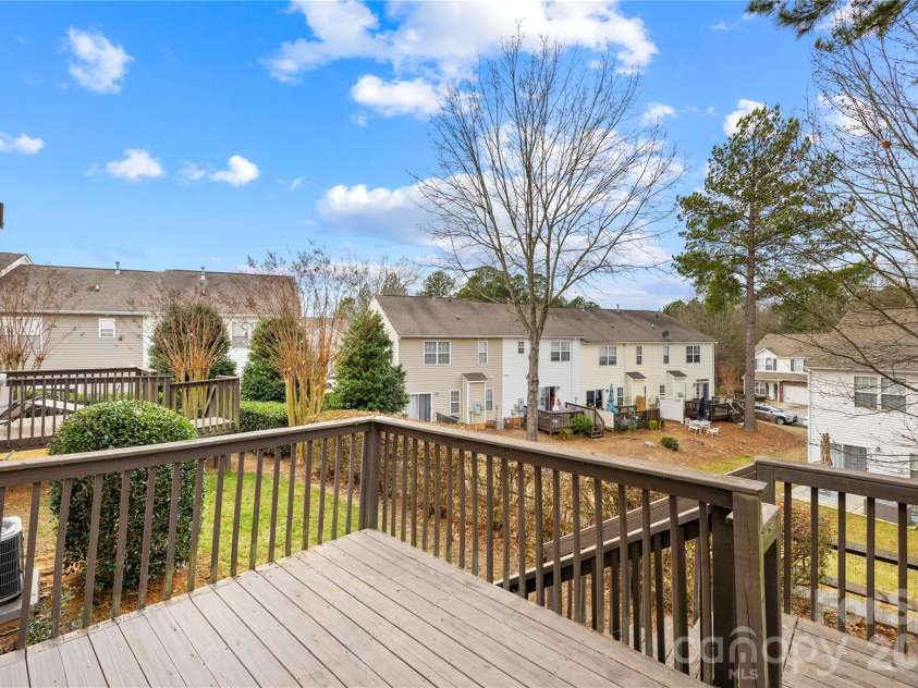 15558 Stronvar House Lane, Charlotte, NC 28277.  MLS# CAR4332532, YatesRealty ID 13626. Deck
