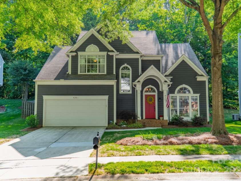 4201 Beauvista Drive, Charlotte, NC 28269.  MLS# CAR4253439, YatesRealty ID 13626. 
