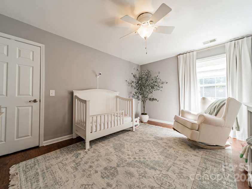 4201 Beauvista Drive, Charlotte, NC 28269.  MLS# CAR4253439, YatesRealty ID 13626. 