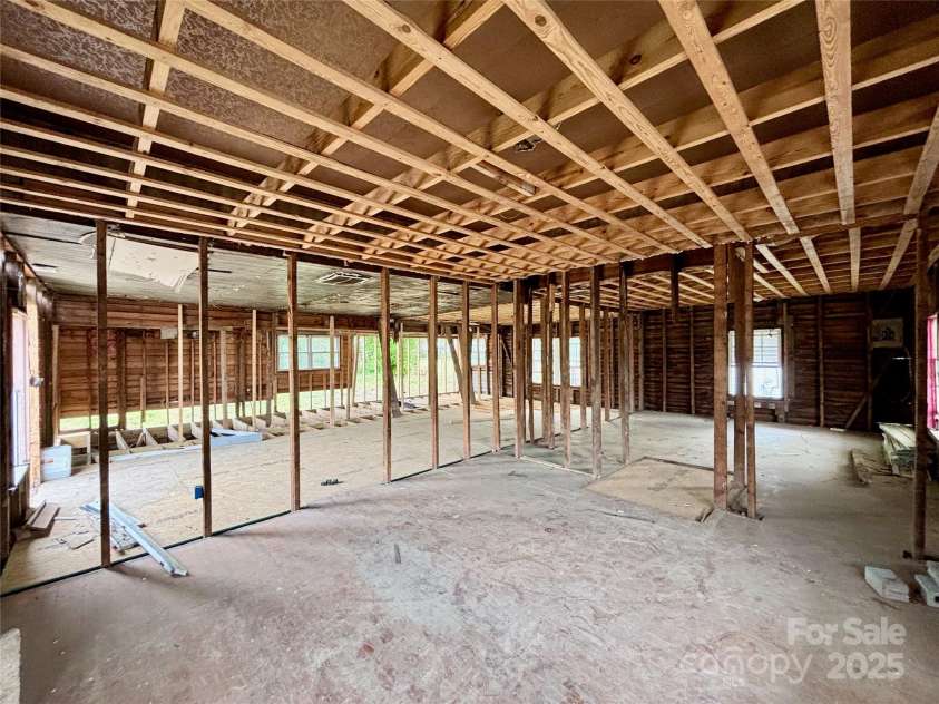 104 Church Street, Dallas, NC 28034.  MLS# CAR4247267, YatesRealty ID 13629. 