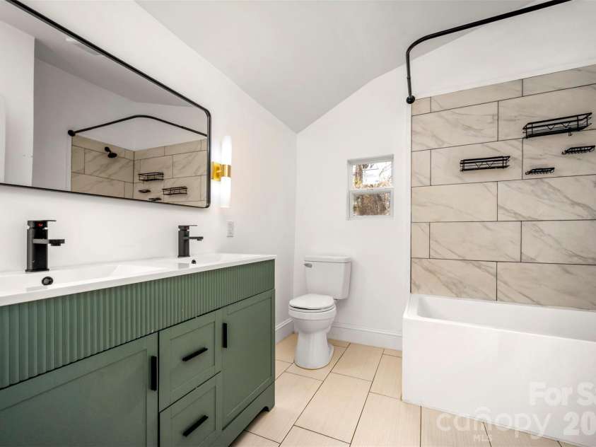 162 Miller Street, Spindale, NC 28160.  MLS# CAR4361137, YatesRealty ID 13629. 
