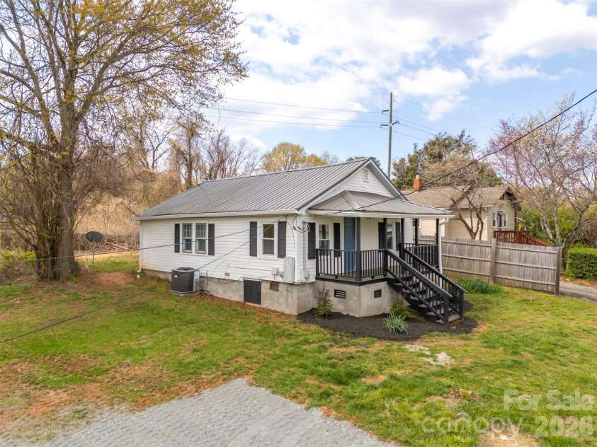 162 Miller Street, Spindale, NC 28160.  MLS# CAR4361137, YatesRealty ID 13629. 
