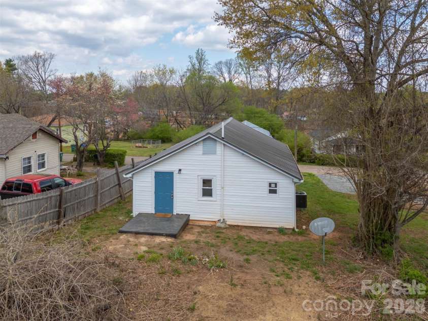 162 Miller Street, Spindale, NC 28160.  MLS# CAR4361137, YatesRealty ID 13629. 