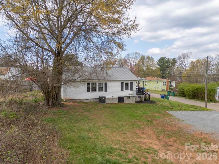 162 Miller Street, Spindale, NC 28160.  MLS# CAR4361137, YatesRealty ID 13629. 