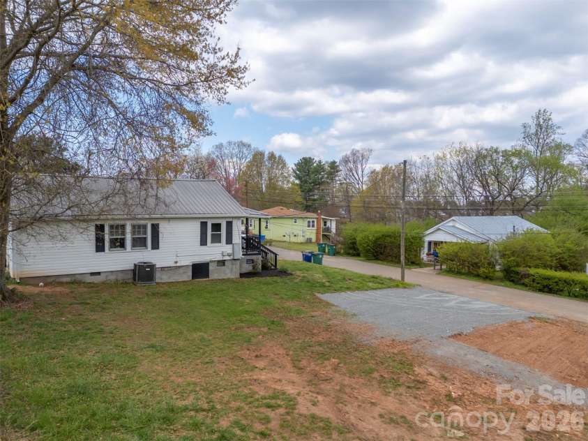 162 Miller Street, Spindale, NC 28160.  MLS# CAR4361137, YatesRealty ID 13629. 