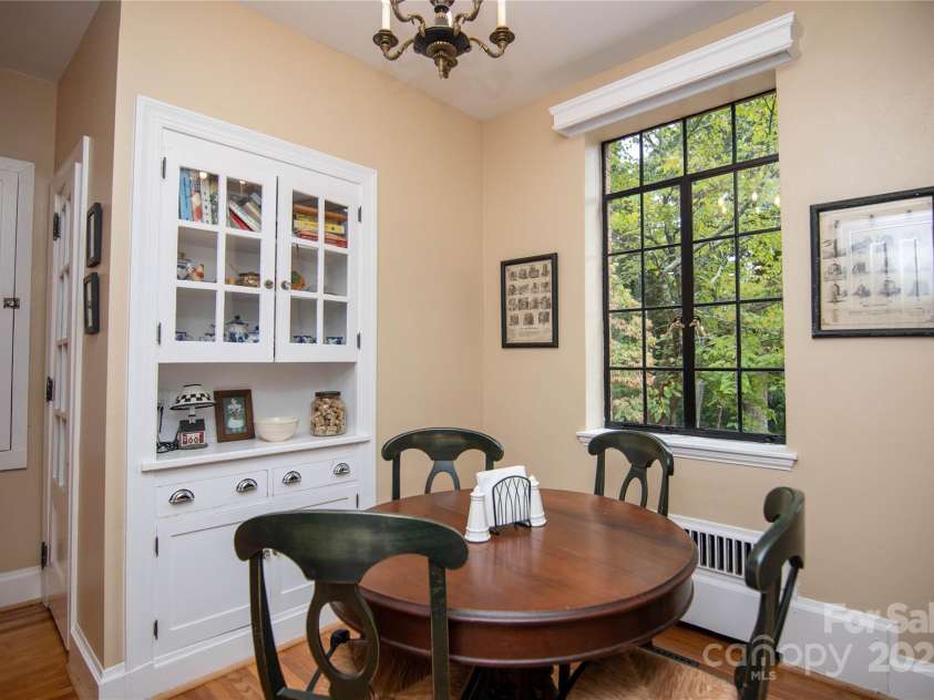 1220 Piedmont Avenue, Kings Mountain, NC 28086.  MLS# CAR4276152, YatesRealty ID 1363. Breakfast Nook