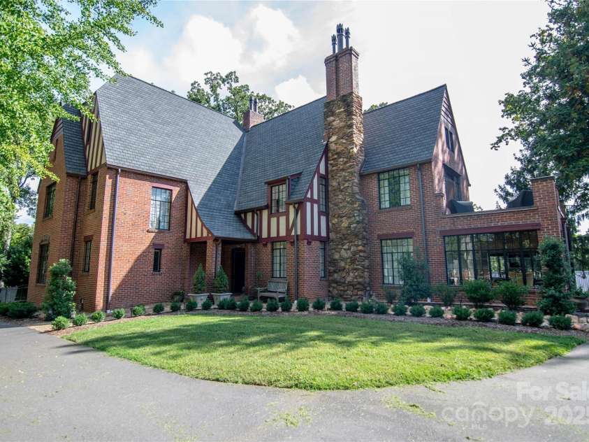 1220 Piedmont Avenue, Kings Mountain, NC 28086.  MLS# CAR4276152, YatesRealty ID 1363. Front View