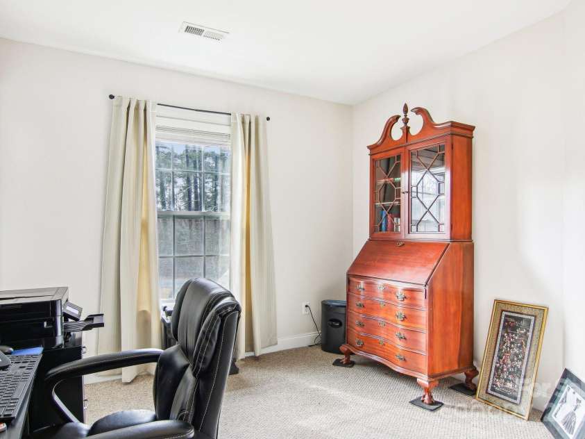 308 Crestview Lane, Spartanburg, SC 29301.  MLS# CAR4199913, YatesRealty ID 1363. 