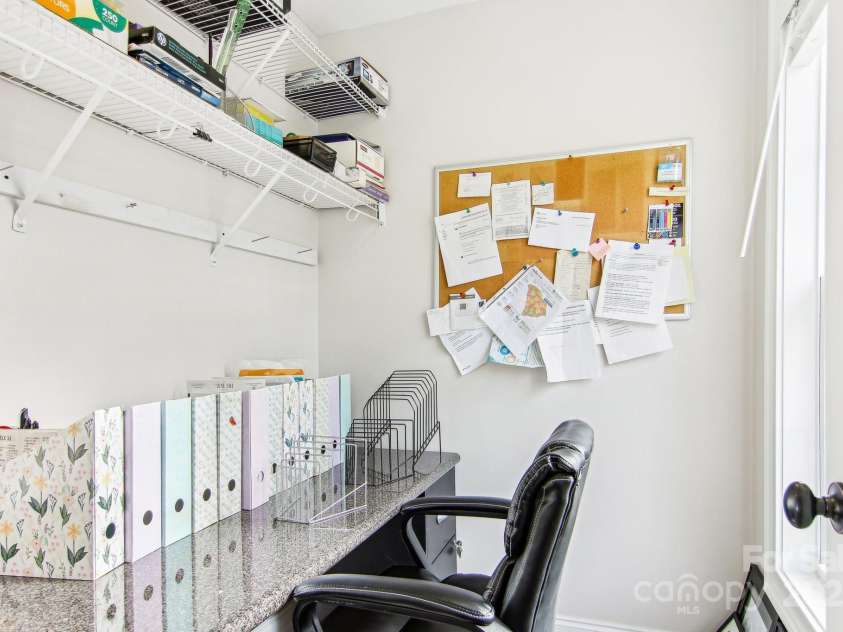 308 Crestview Lane, Spartanburg, SC 29301.  MLS# CAR4199913, YatesRealty ID 1363. Office/closet