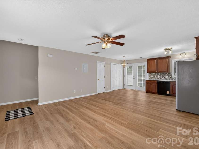 1057 19th Street, Hickory, NC 28601.  MLS# CAR4407886, YatesRealty ID 13630. 