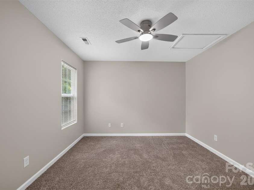 1057 19th Street, Hickory, NC 28601.  MLS# CAR4407886, YatesRealty ID 13630. 