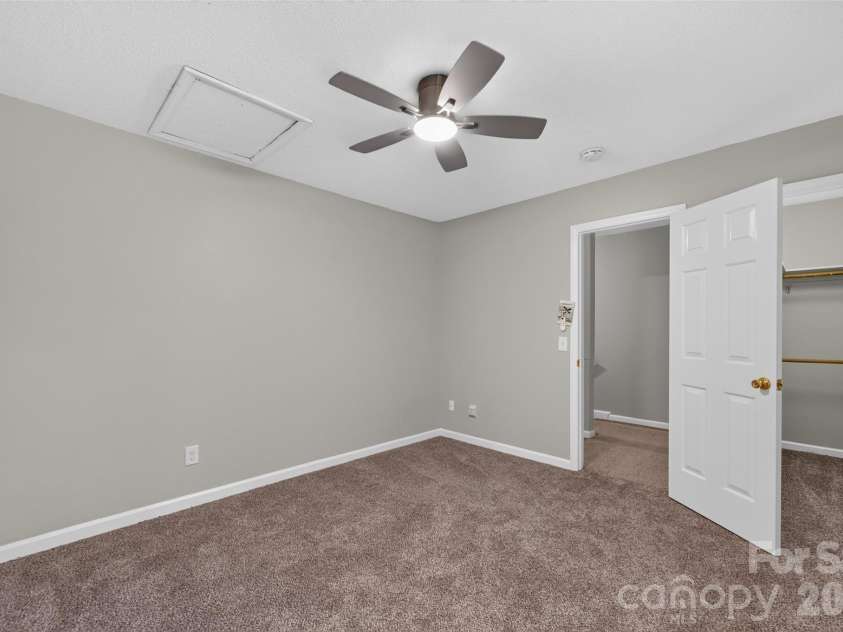 1057 19th Street, Hickory, NC 28601.  MLS# CAR4407886, YatesRealty ID 13630. 