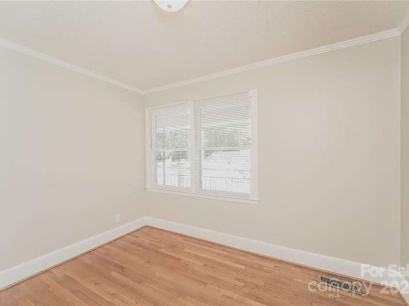 401 Pine Street, Fort Mill, SC 29715.  MLS# CAR4219749, YatesRealty ID 13631. 