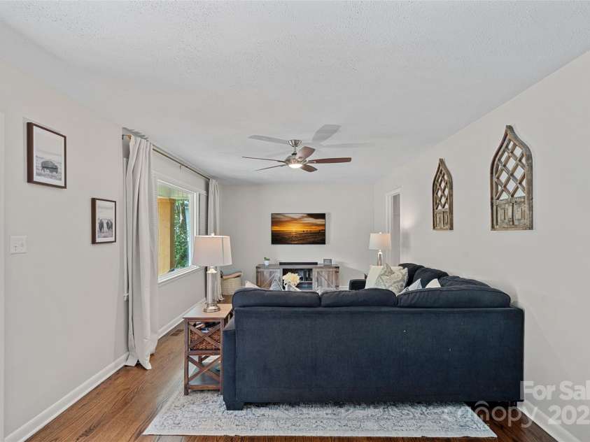 2113 Woodlawn Street, Kannapolis, NC 28083.  MLS# CAR4253582, YatesRealty ID 13633. 