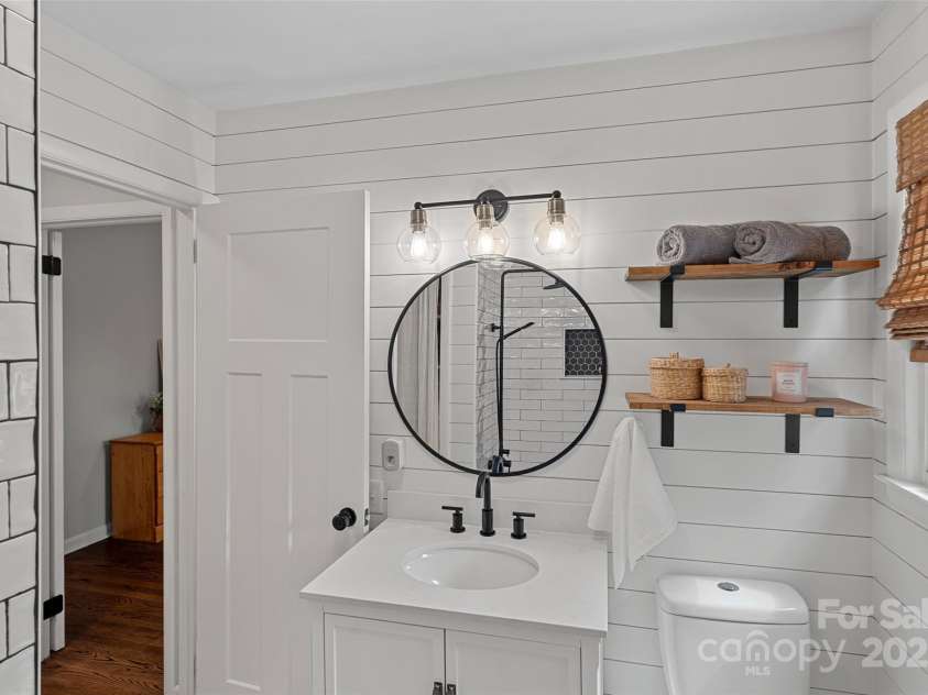 2113 Woodlawn Street, Kannapolis, NC 28083.  MLS# CAR4253582, YatesRealty ID 13633. 