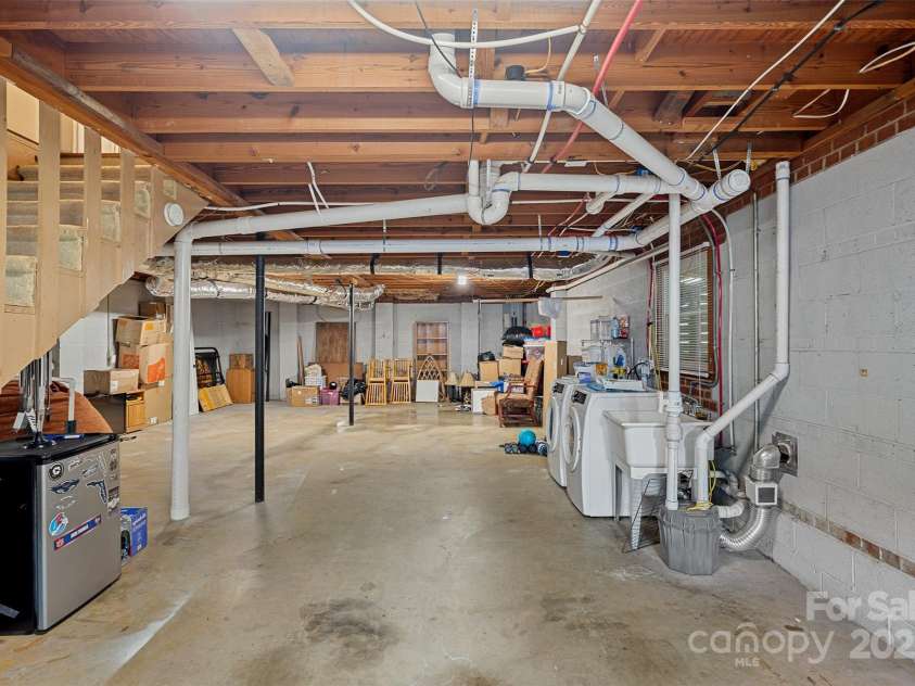 2113 Woodlawn Street, Kannapolis, NC 28083.  MLS# CAR4253582, YatesRealty ID 13633. 