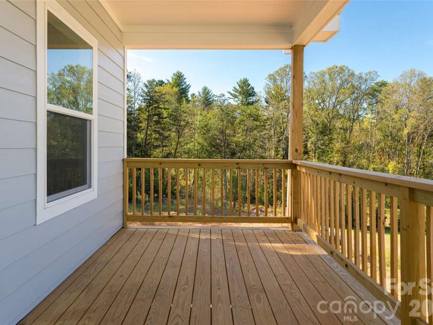 65 Greenwood Fields Drive, Asheville, NC 28804.  MLS# CAR4312948, YatesRealty ID 13633. 