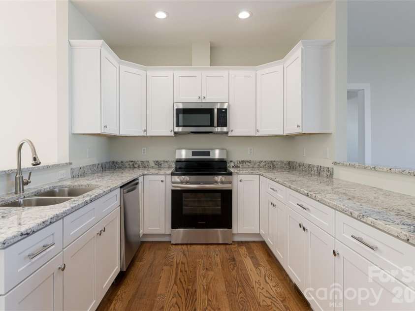 65 Greenwood Fields Drive, Asheville, NC 28804.  MLS# CAR4312948, YatesRealty ID 13633. 